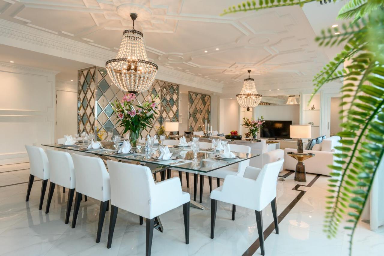 Centara West Bay Hotel & Residences Doha Exterior foto A dining room