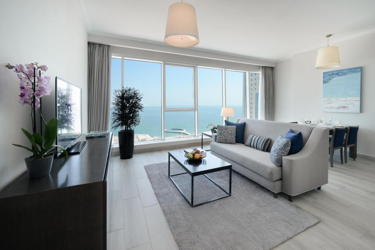 Centara West Bay Hotel & Residences Doha Exterior foto