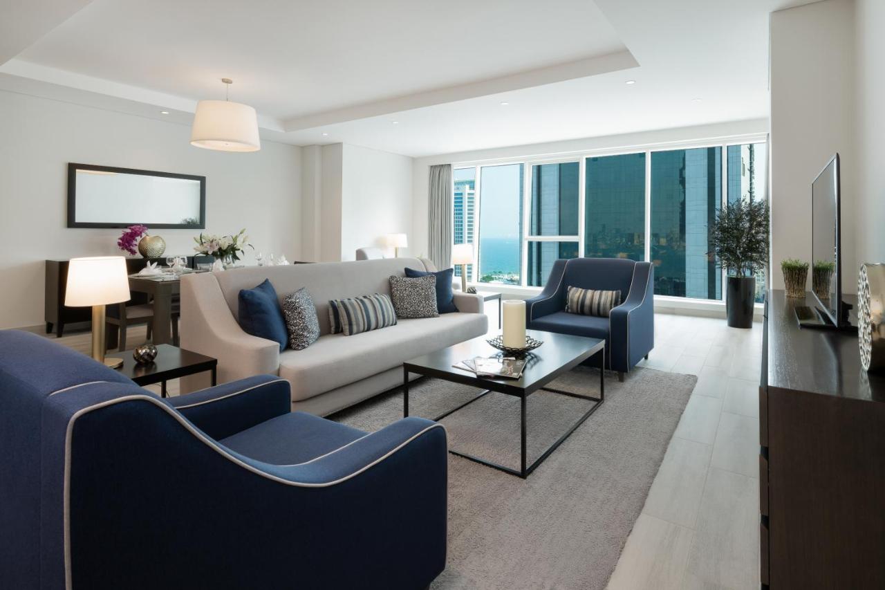 Centara West Bay Hotel & Residences Doha Exterior foto
